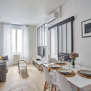 Apartment Center Of By Prestige Frankreich