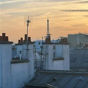 https://petit-studio-douillet.fr-paris.fr